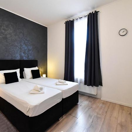Virtus Apartments And Rooms With Free Private Parking Загреб Екстериор снимка
