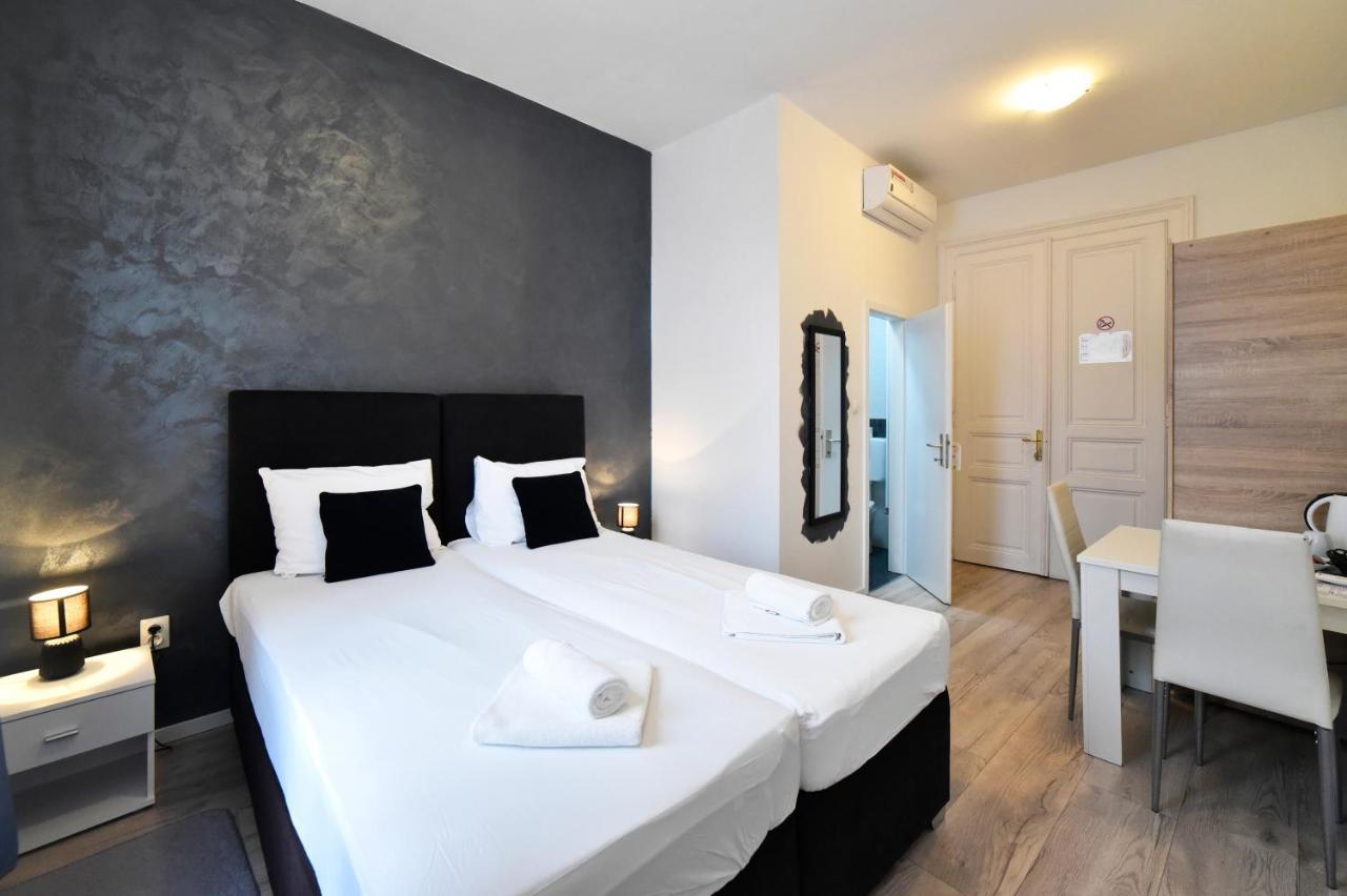 Virtus Apartments And Rooms With Free Private Parking Загреб Екстериор снимка