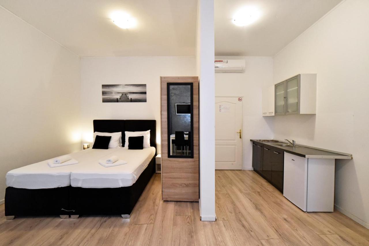 Virtus Apartments And Rooms With Free Private Parking Загреб Екстериор снимка