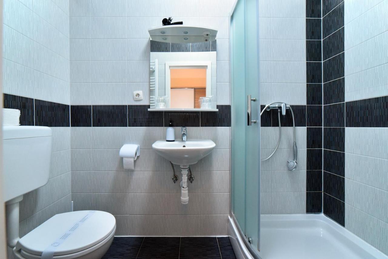 Virtus Apartments And Rooms With Free Private Parking Загреб Екстериор снимка