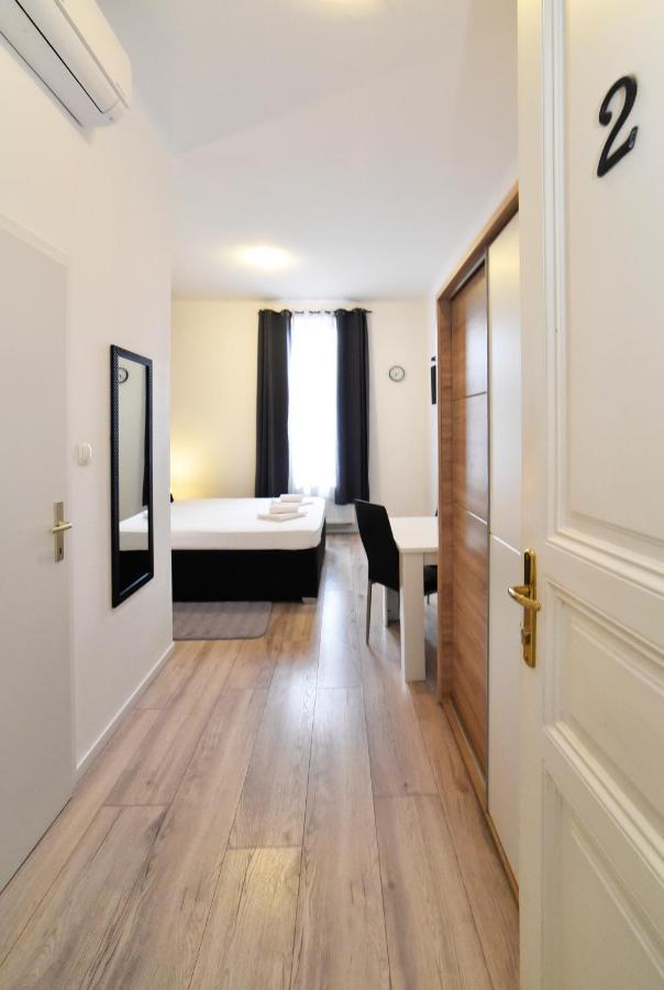 Virtus Apartments And Rooms With Free Private Parking Загреб Екстериор снимка
