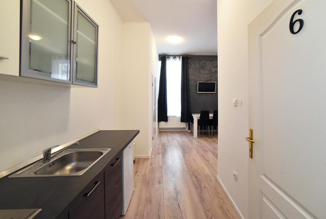 Virtus Apartments And Rooms With Free Private Parking Загреб Екстериор снимка