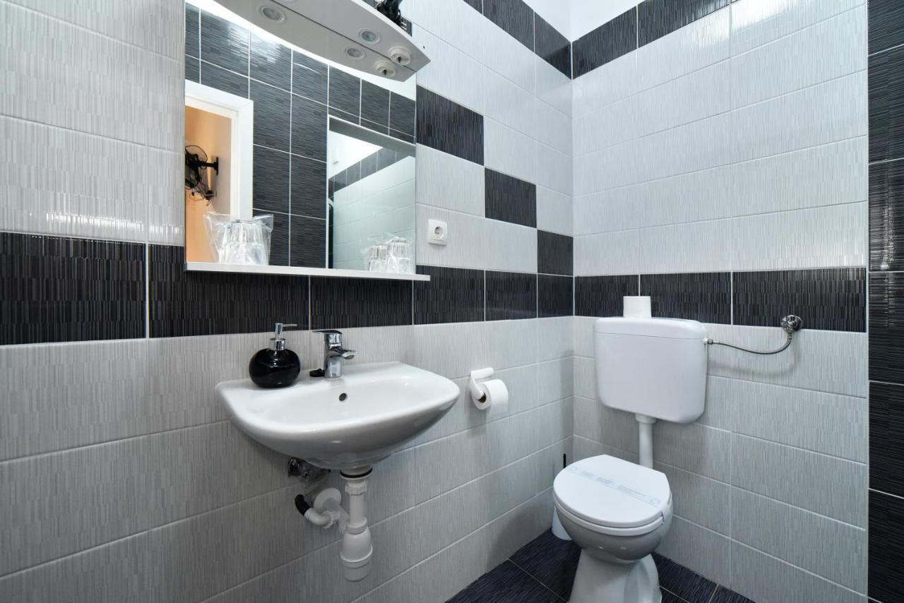 Virtus Apartments And Rooms With Free Private Parking Загреб Екстериор снимка