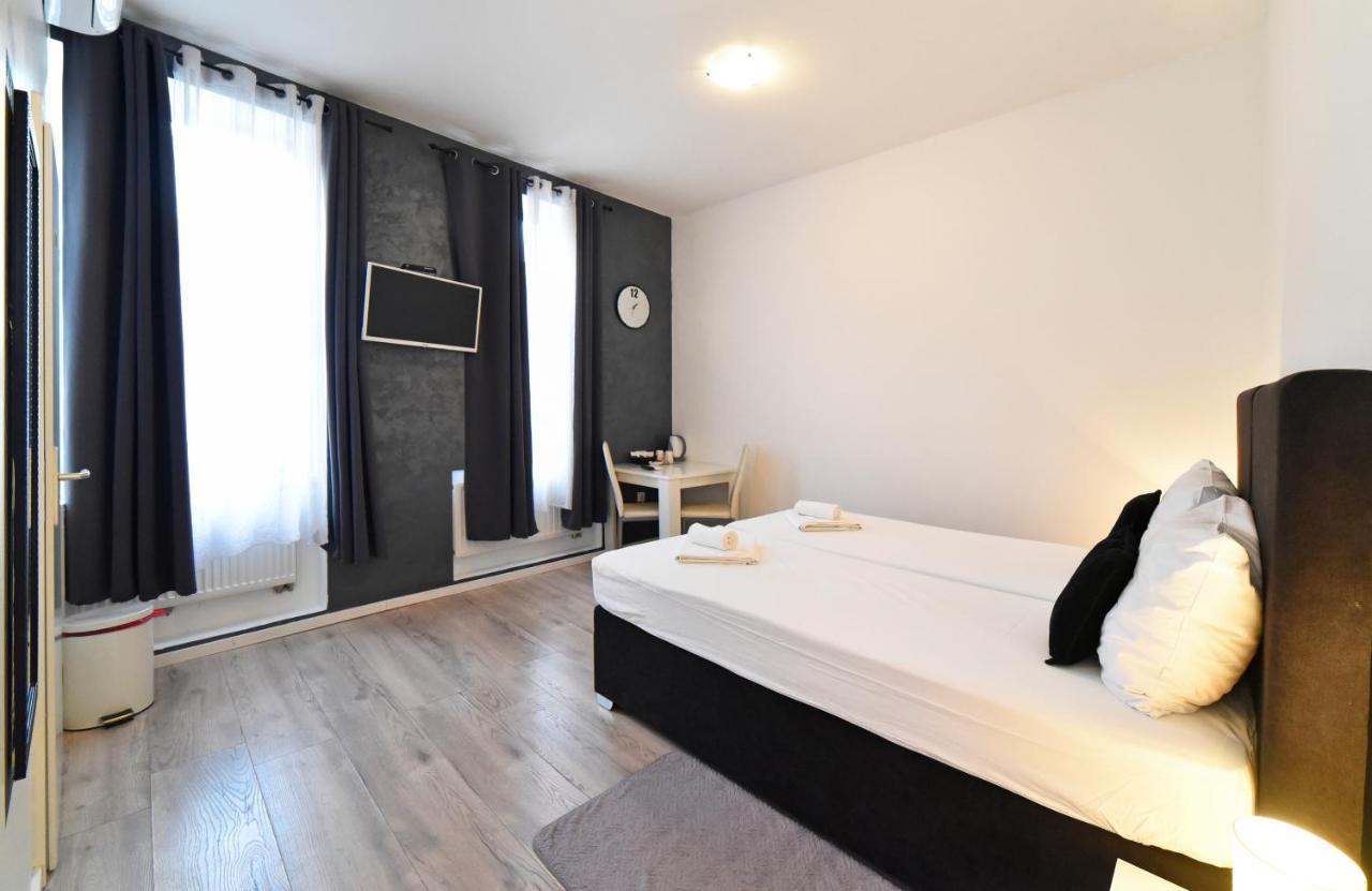 Virtus Apartments And Rooms With Free Private Parking Загреб Екстериор снимка