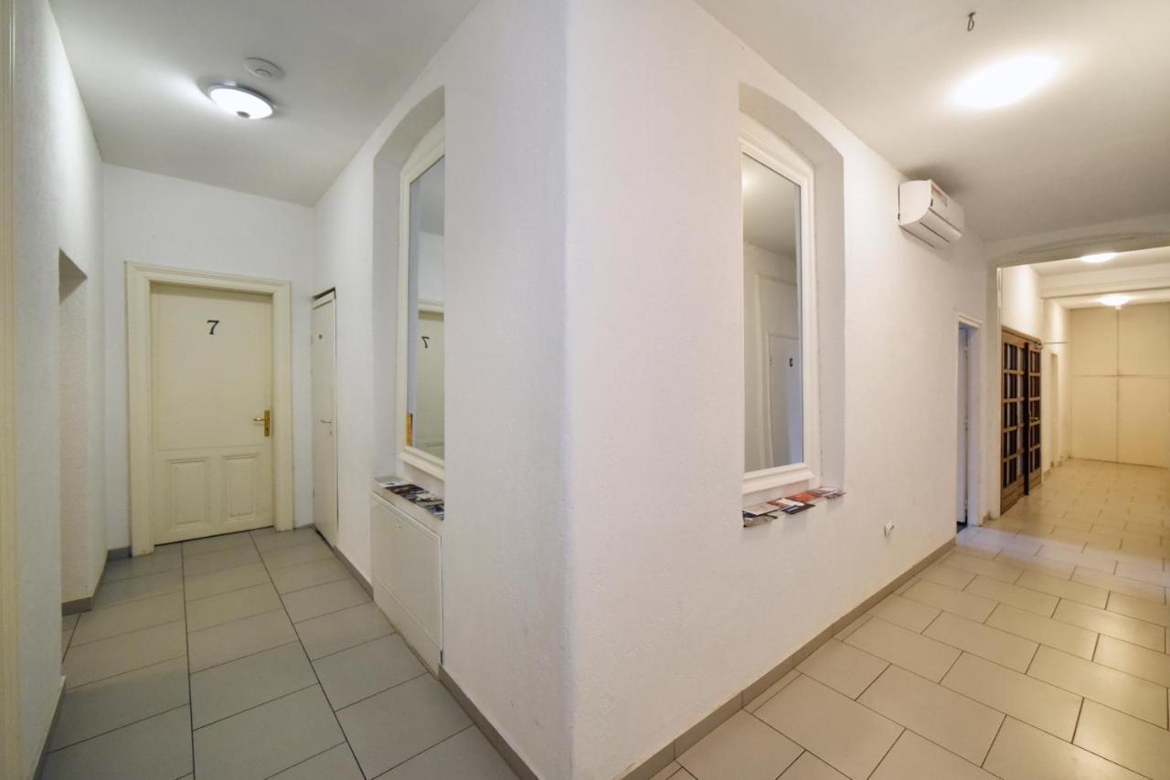 Virtus Apartments And Rooms With Free Private Parking Загреб Екстериор снимка