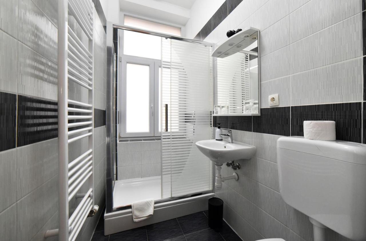 Virtus Apartments And Rooms With Free Private Parking Загреб Екстериор снимка