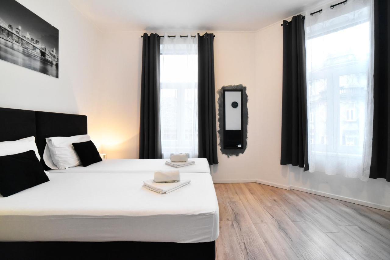 Virtus Apartments And Rooms With Free Private Parking Загреб Екстериор снимка