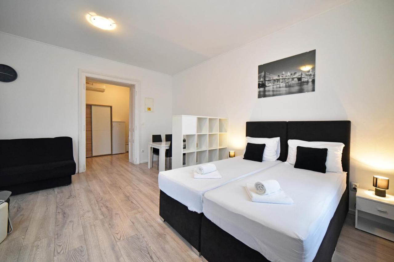 Virtus Apartments And Rooms With Free Private Parking Загреб Екстериор снимка