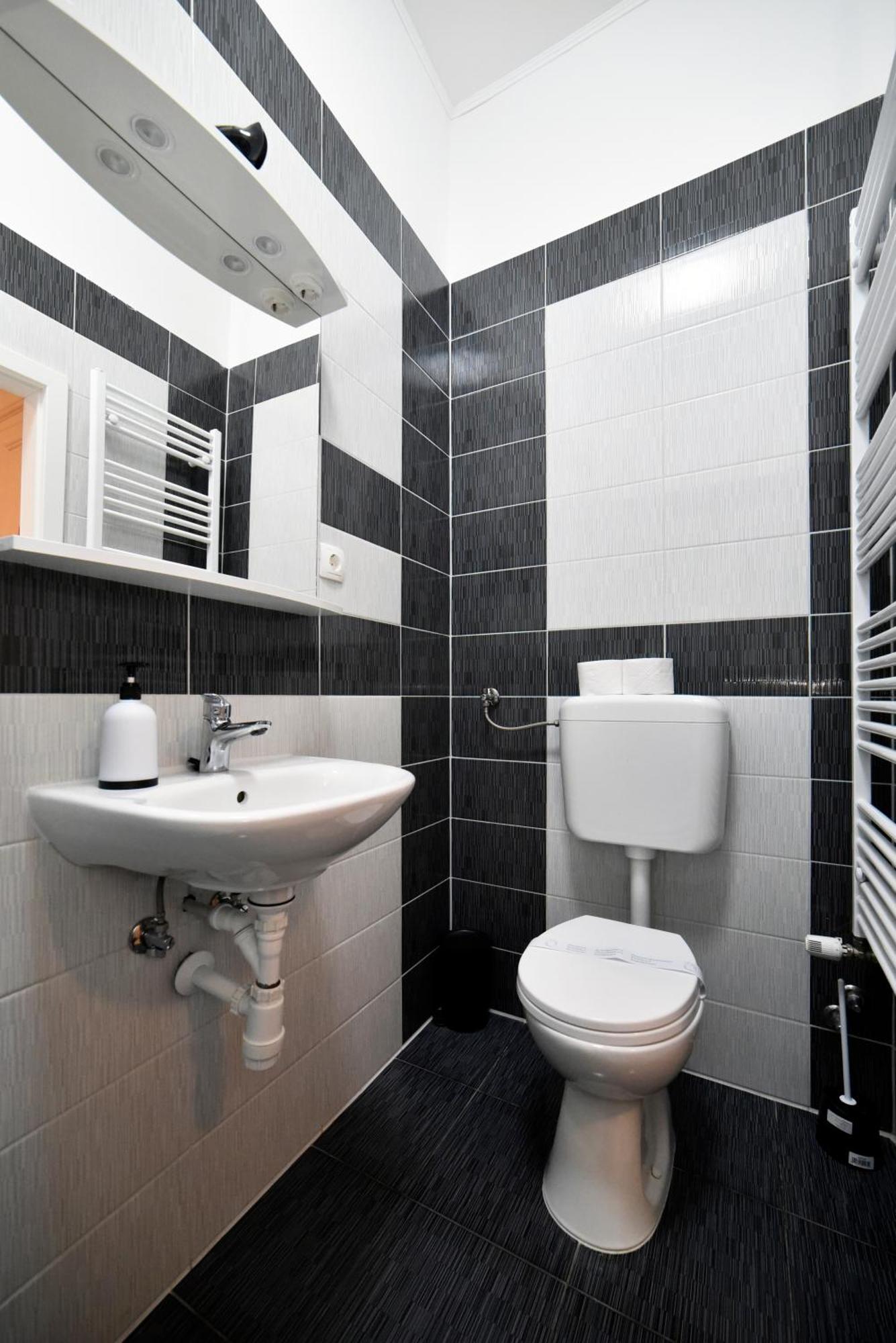 Virtus Apartments And Rooms With Free Private Parking Загреб Екстериор снимка