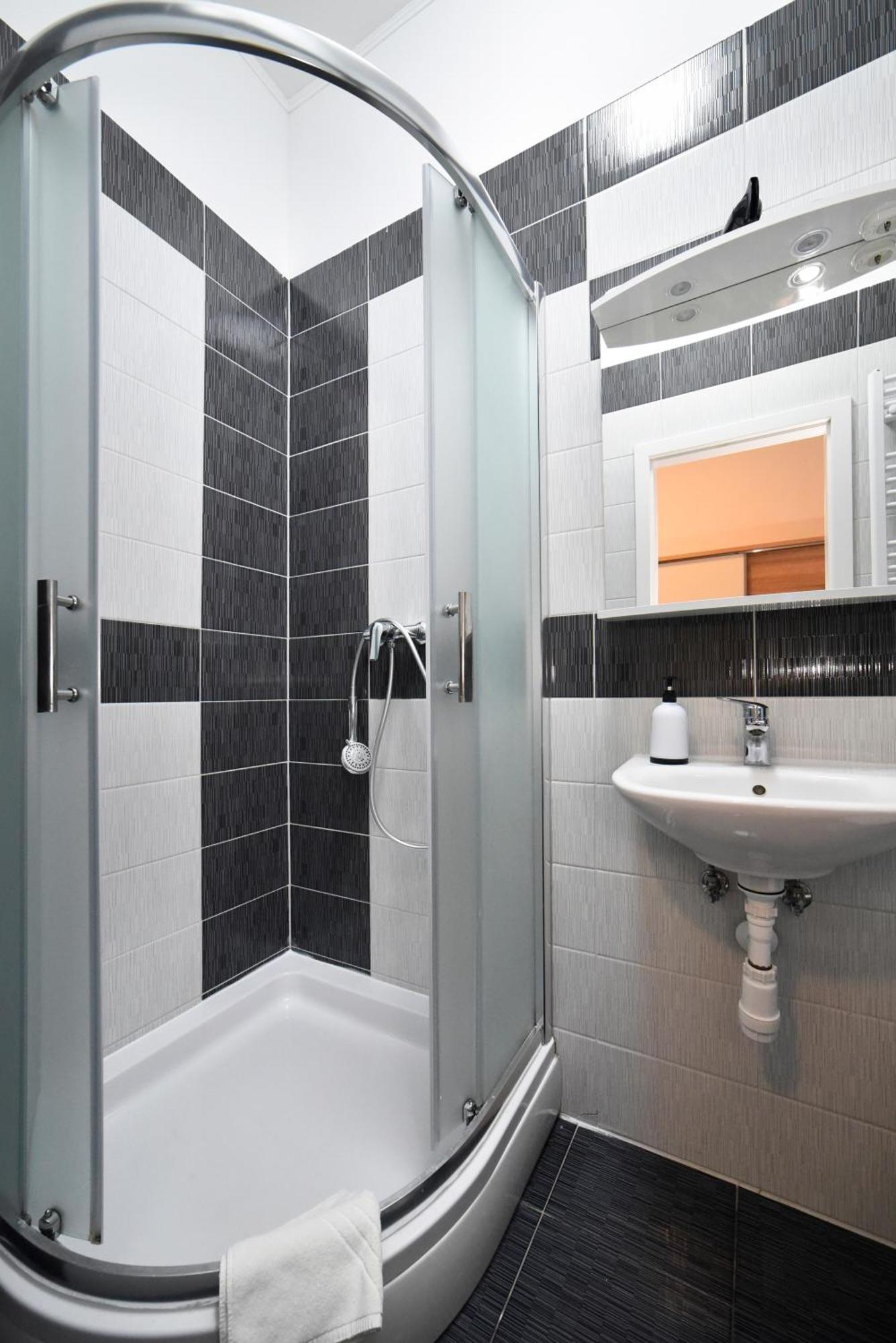 Virtus Apartments And Rooms With Free Private Parking Загреб Екстериор снимка