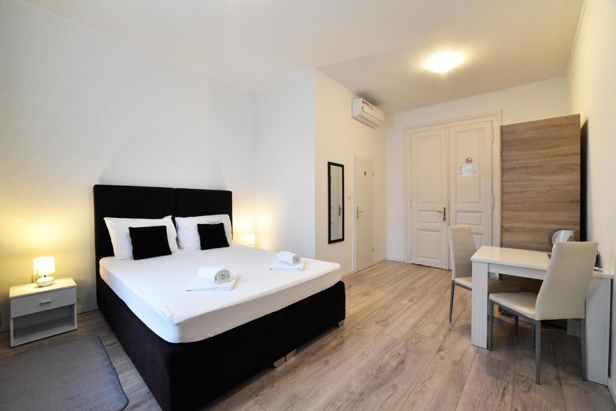 Virtus Apartments And Rooms With Free Private Parking Загреб Екстериор снимка