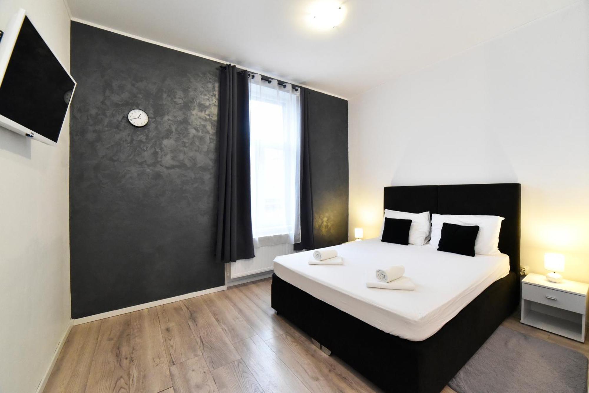Virtus Apartments And Rooms With Free Private Parking Загреб Екстериор снимка